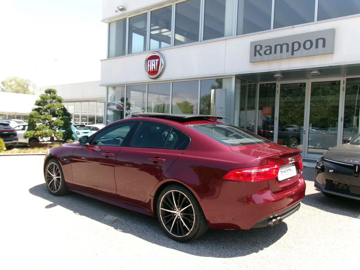 Jaguar XE usata a Venezia (5)