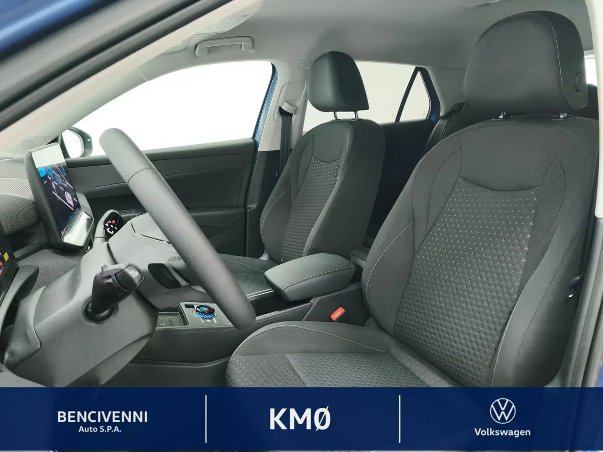 Volkswagen T-Roc nuova a Catanzaro (18)