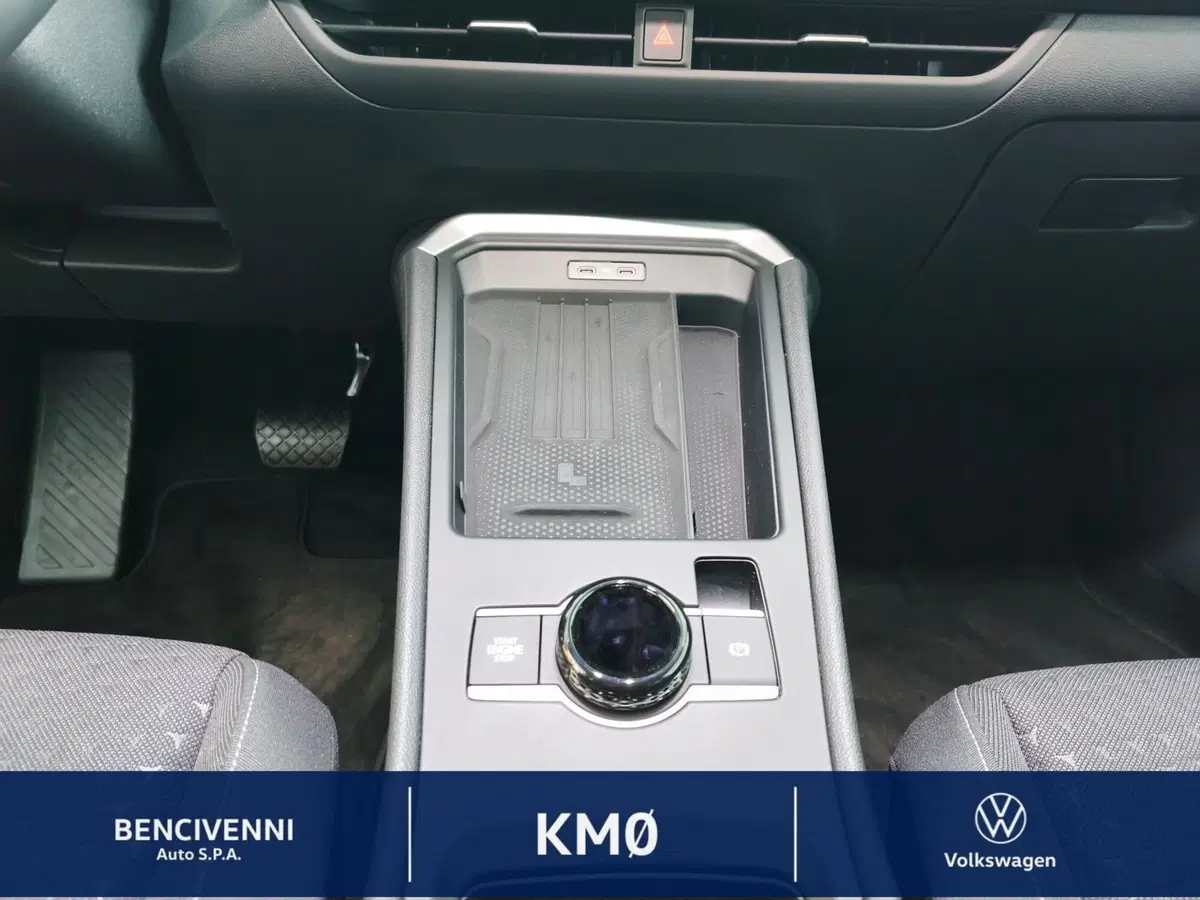 Volkswagen T-Roc nuova a Catanzaro (4)