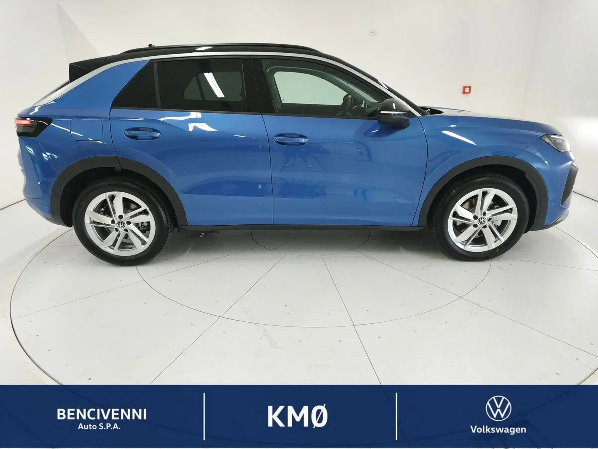 Volkswagen T-Roc nuova a Catanzaro (7)