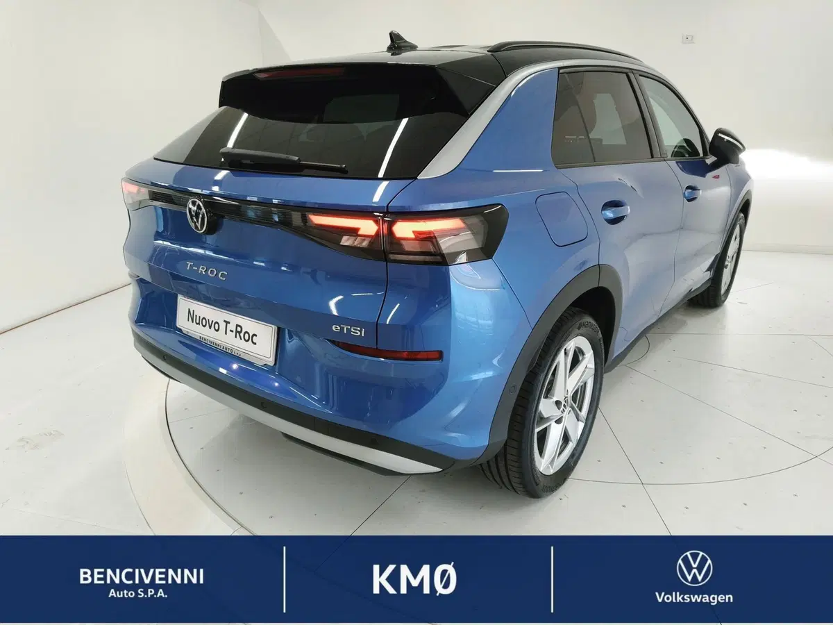 Volkswagen T-Roc nuova a Catanzaro (9)