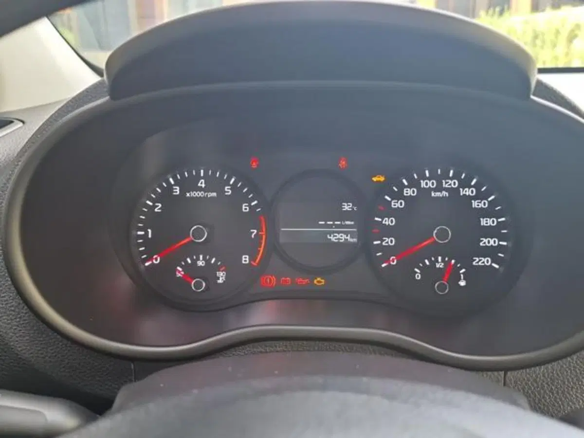 Kia Picanto usata a Salerno (11)