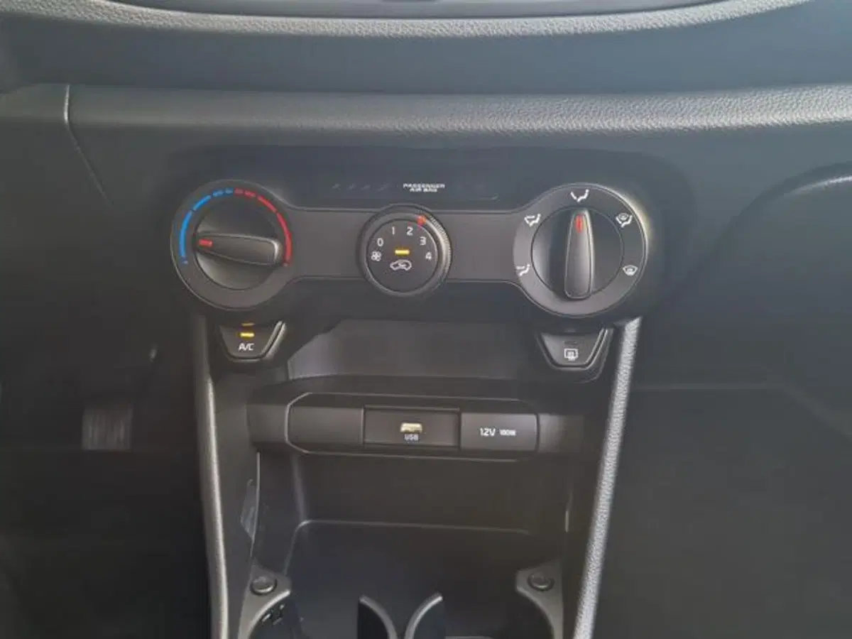 Kia Picanto usata a Salerno (18)