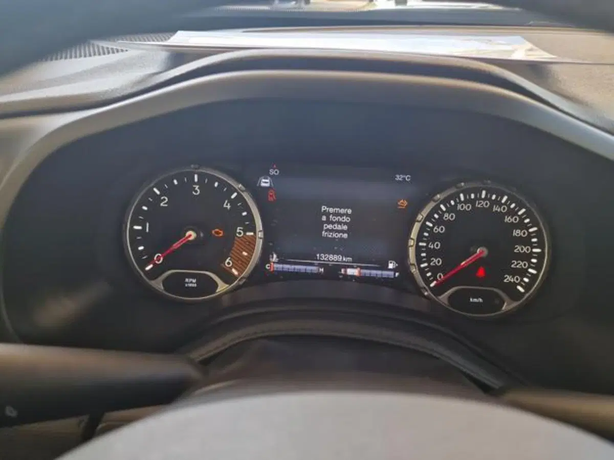 Jeep Renegade usata a Salerno (11)