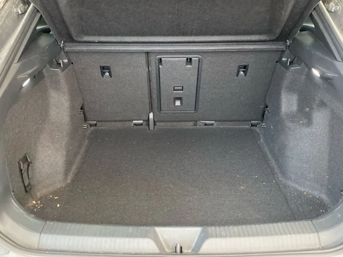 Volkswagen ID.4 usata a Lodi (9)