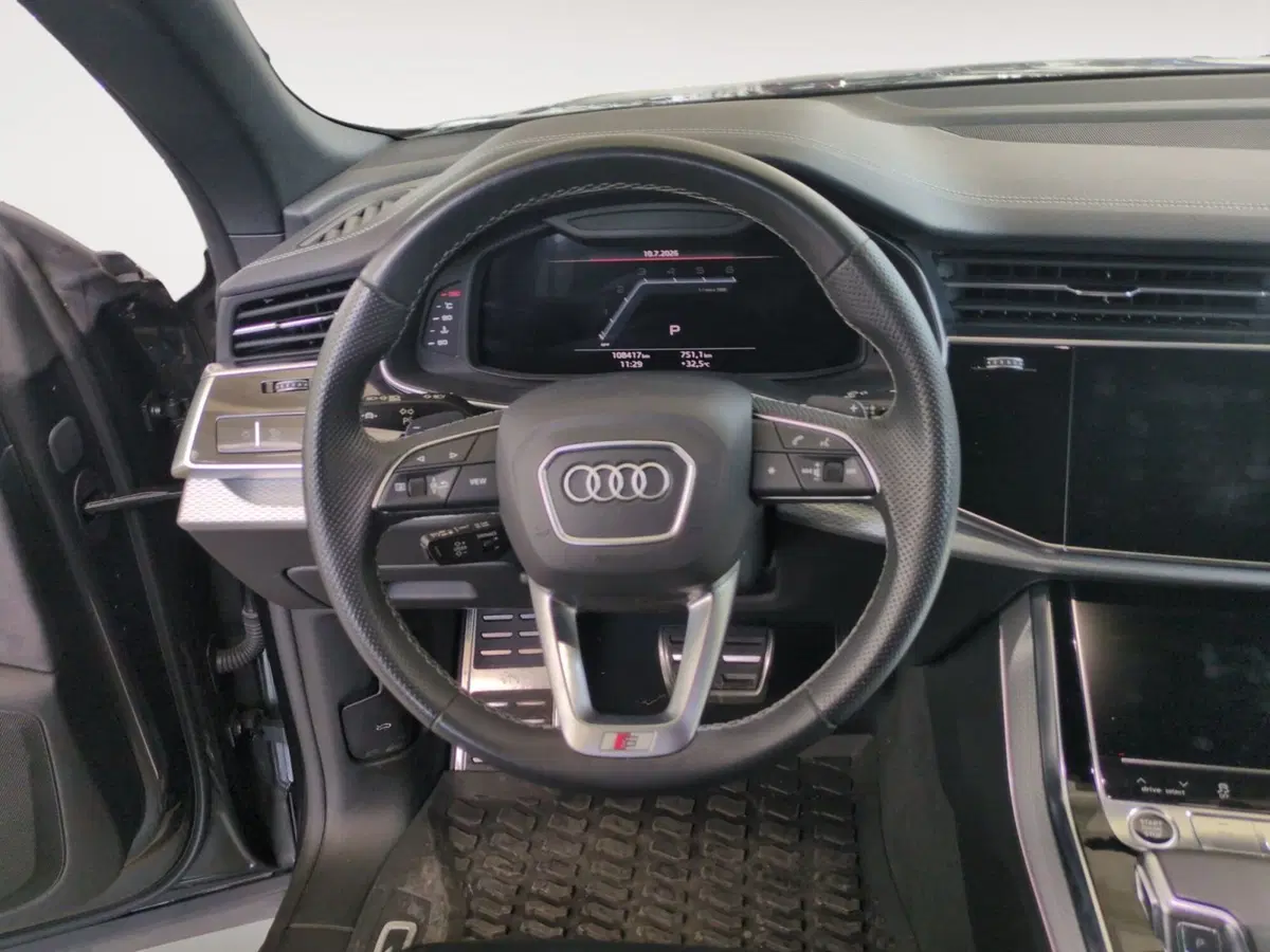 Audi Q8 Sportback usata a Agrigento (11)