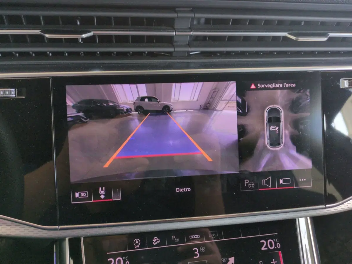 Audi Q8 Sportback usata a Agrigento (15)