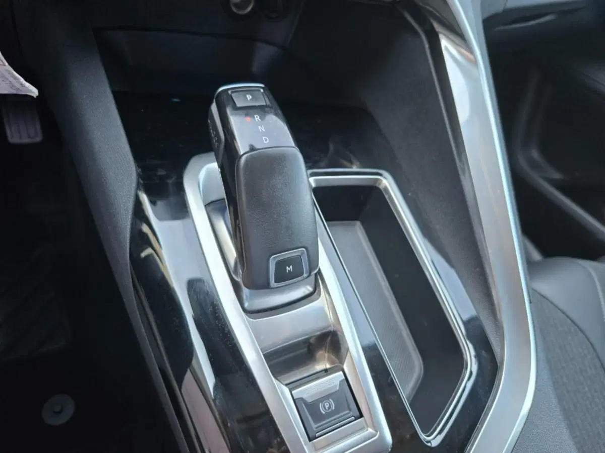 Peugeot 5008 usata a Foggia (14)