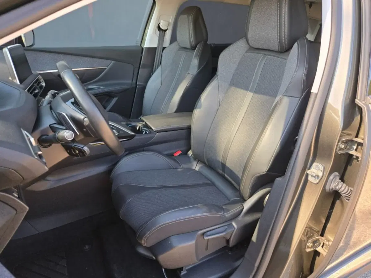 Peugeot 5008 usata a Foggia (15)