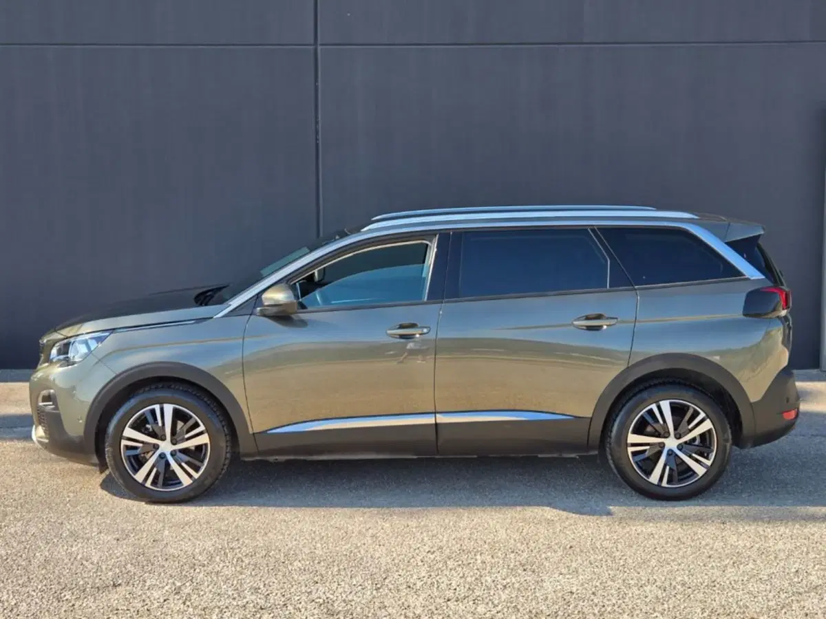 Peugeot 5008 usata a Foggia (2)