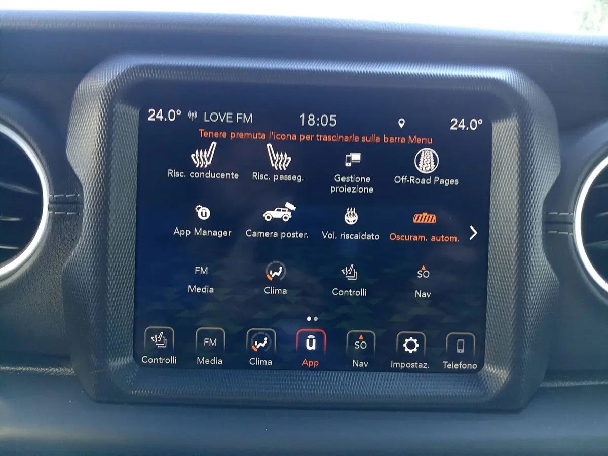 Jeep Wrangler Unlimited usata a Bari (6)