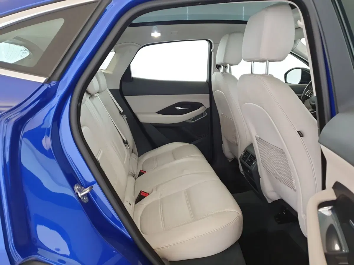 Jaguar E-Pace usata a Monza e Brianza (5)
