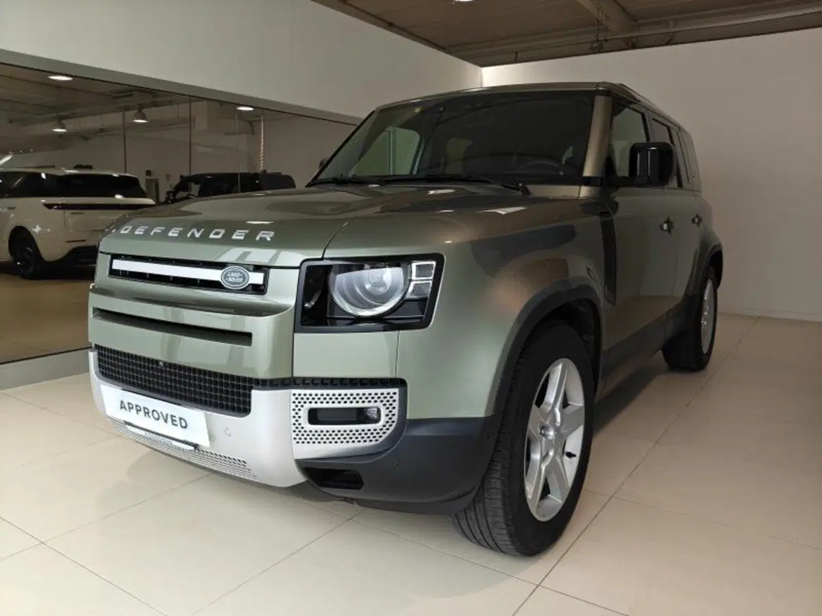 Land Rover Defender usata a Venezia