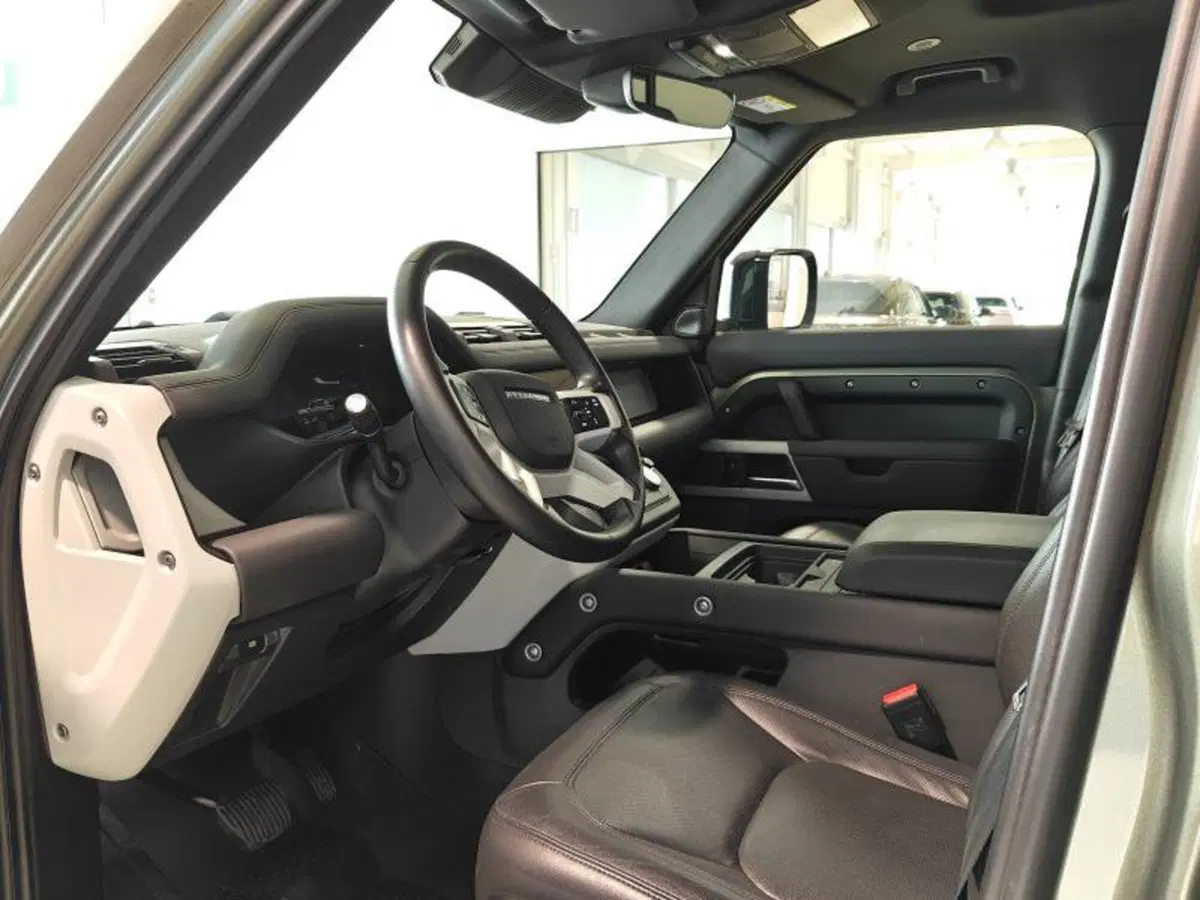Land Rover Defender usata a Venezia (10)