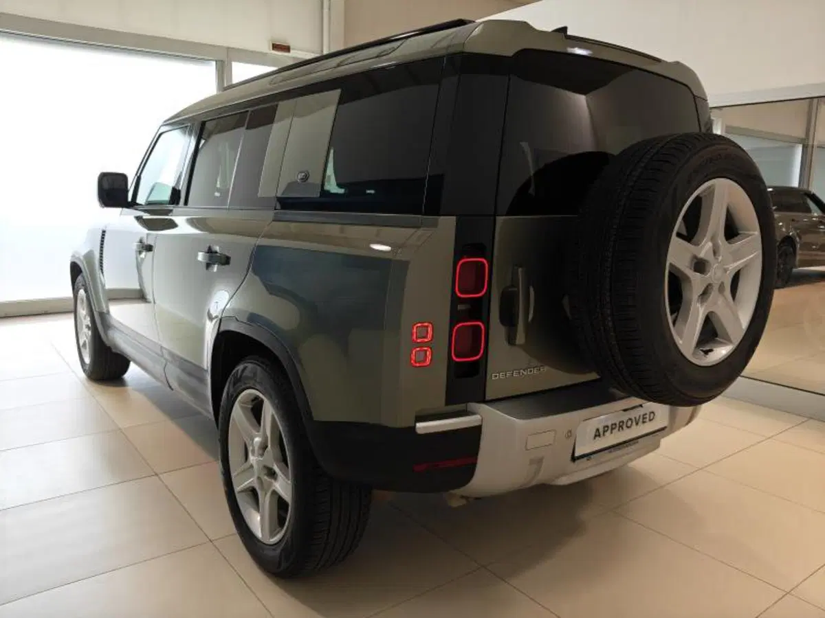 Land Rover Defender usata a Venezia (2)