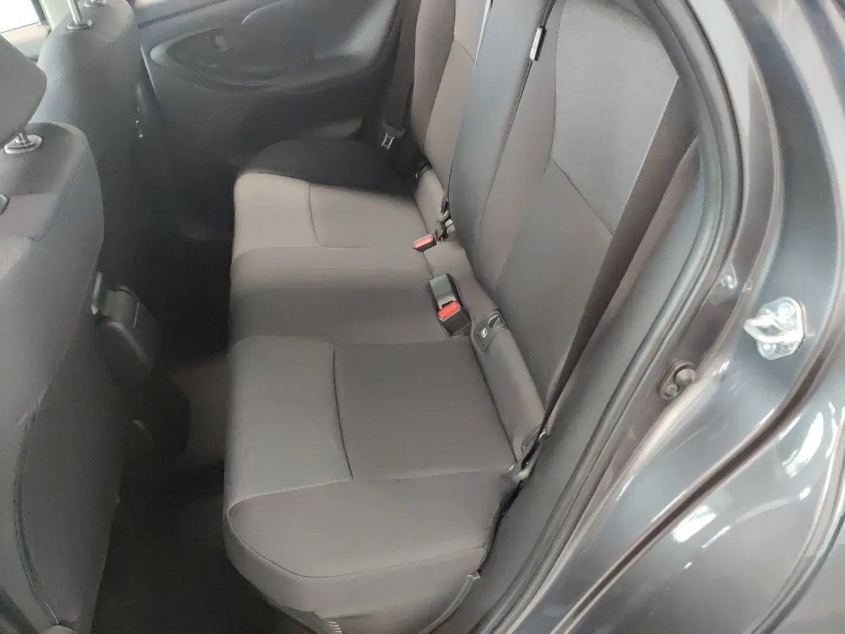 Mazda Mazda2 Hybrid nuova a Arezzo (15)