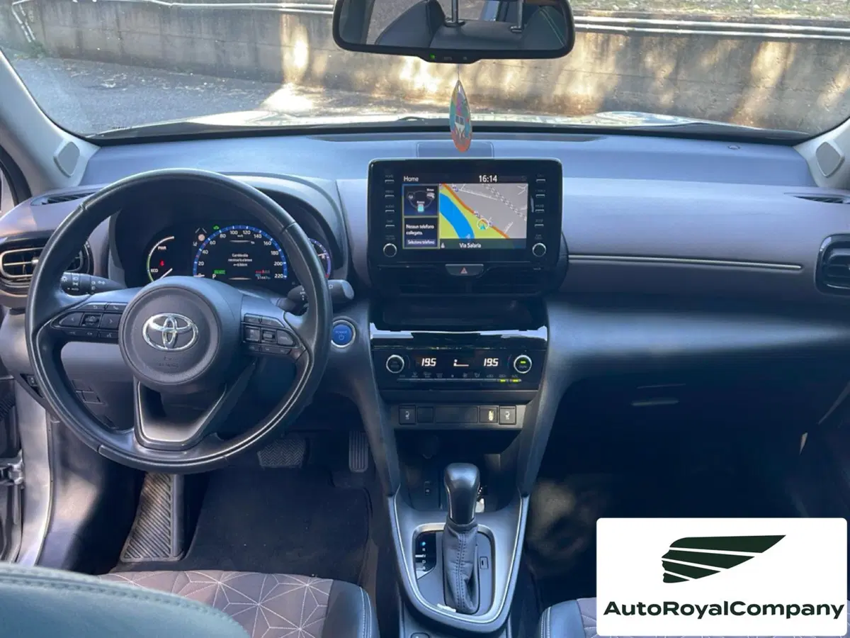 Toyota Yaris Cross usata a Roma (11)