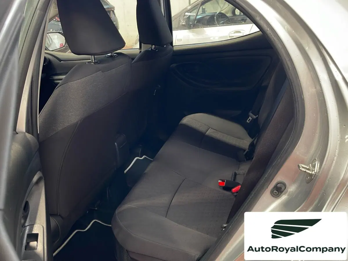 Toyota Yaris usata a Roma (10)
