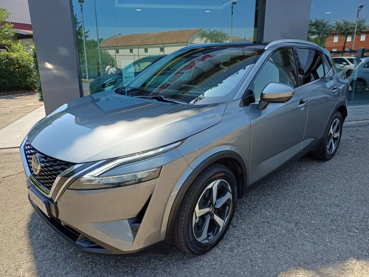 Nissan Qashqai usata a Modena (2)