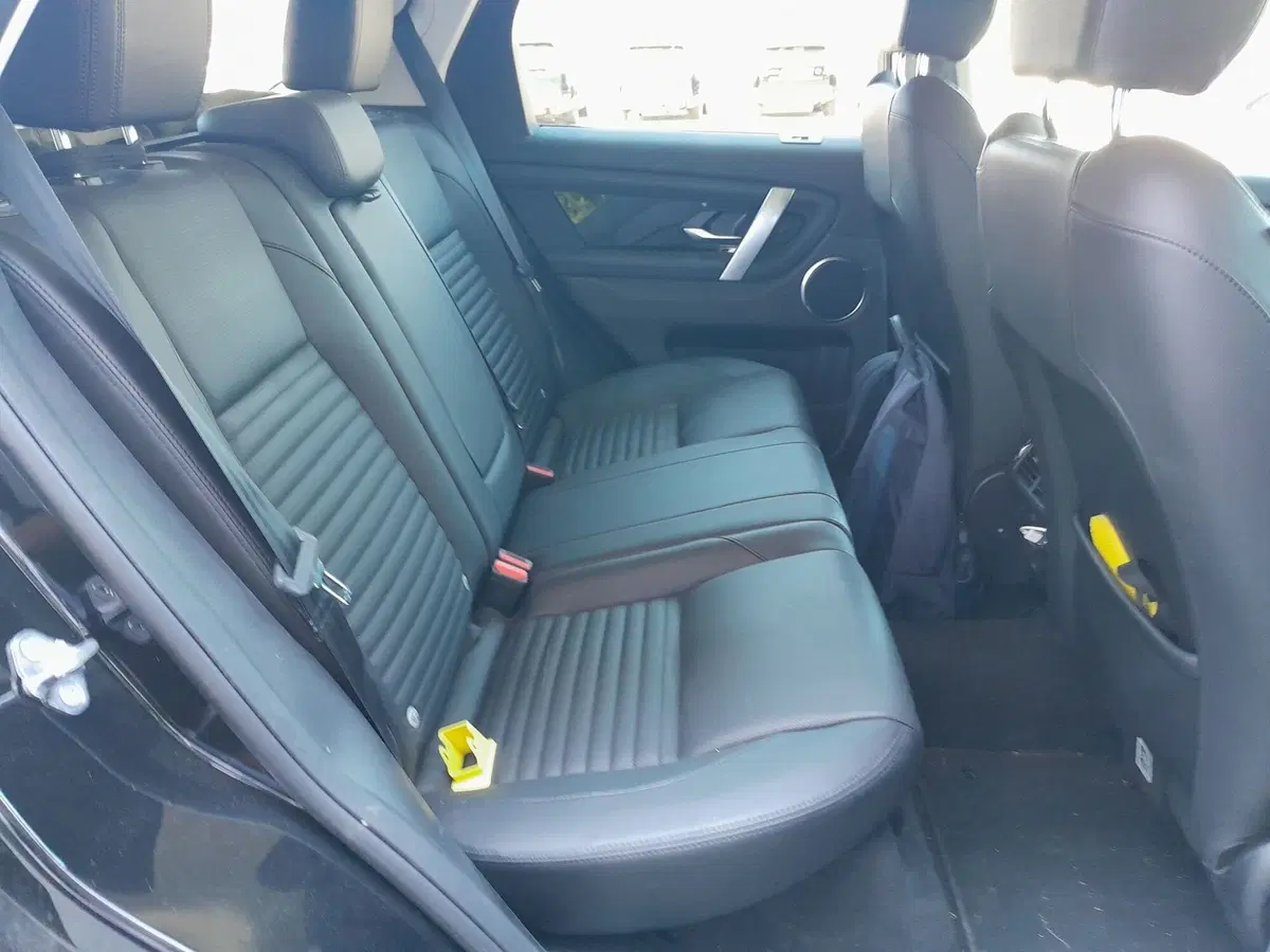 Land Rover Discovery Sport usata a Cuneo (20)