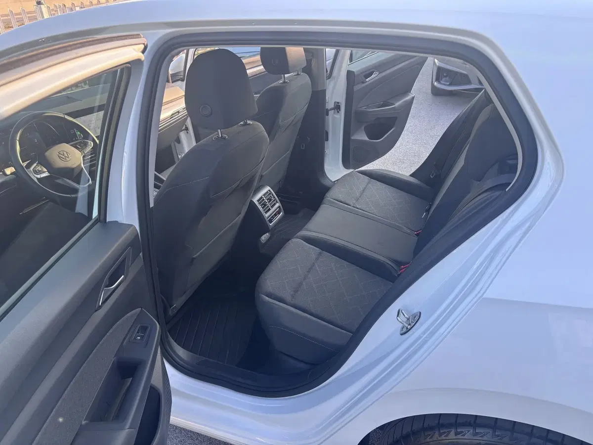 Volkswagen Golf usata a Ancona (10)