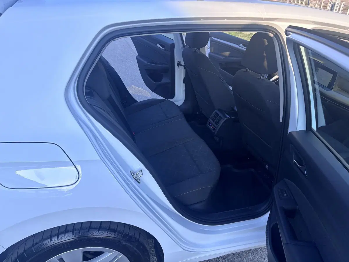 Volkswagen Golf usata a Ancona (12)
