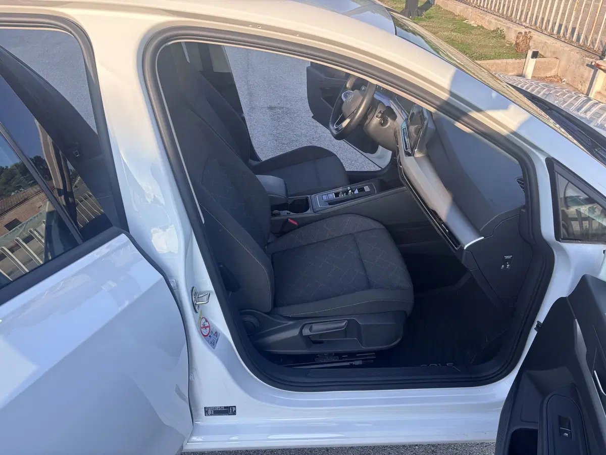 Volkswagen Golf usata a Ancona (13)