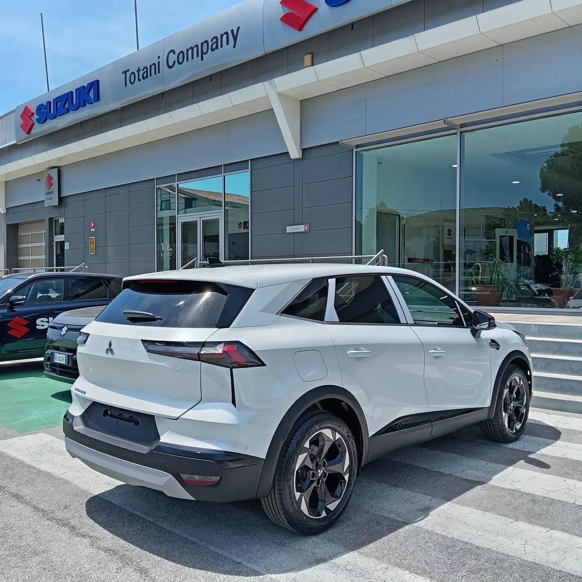 Mitsubishi Grandis nuova a L'Aquila (12)