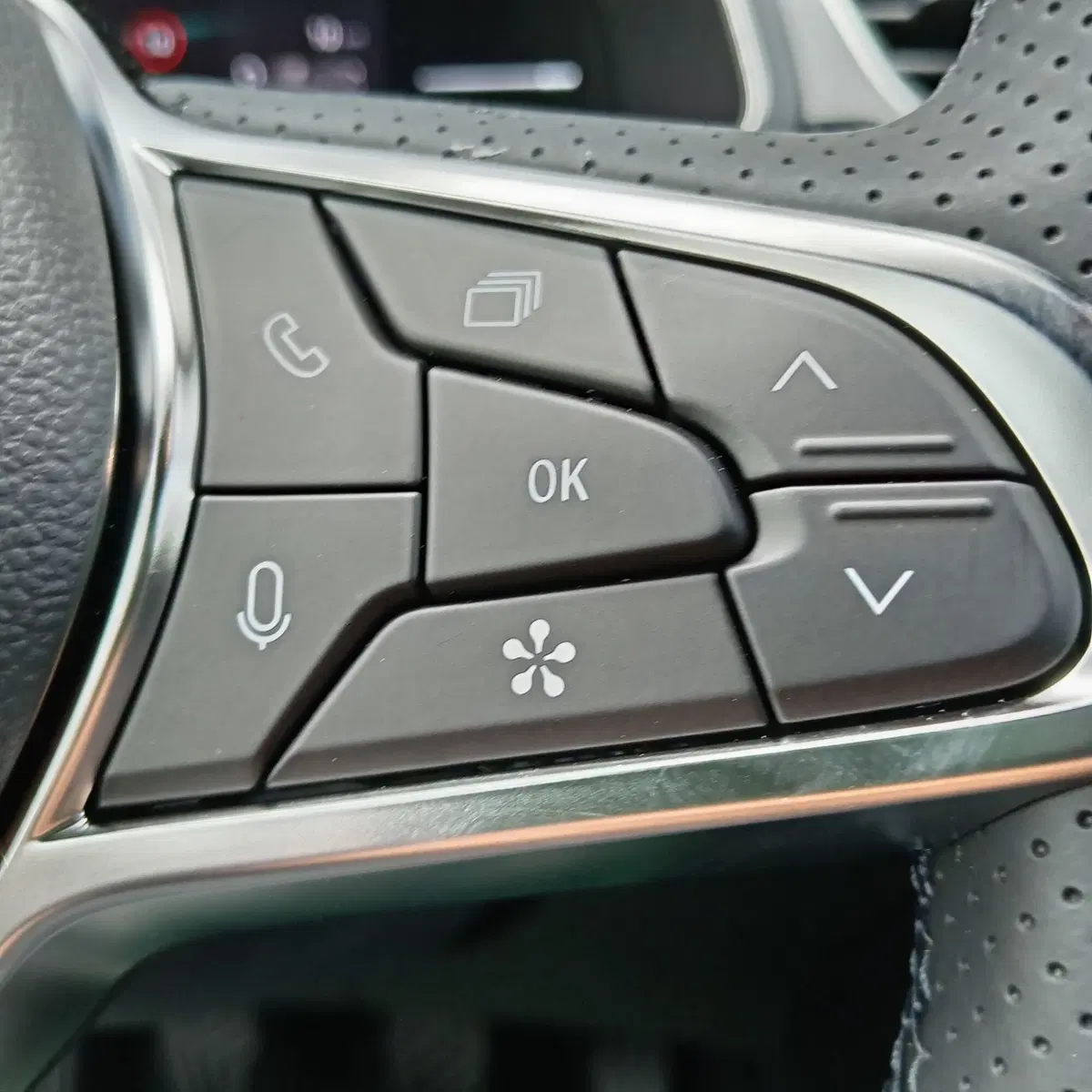 Mitsubishi Grandis nuova a L'Aquila (8)