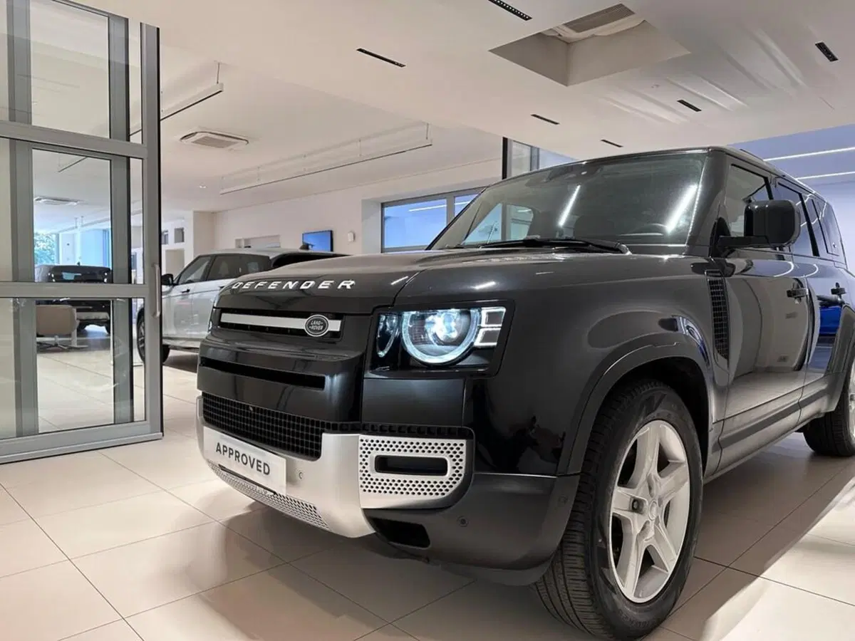 Land Rover Defender usata a Varese (11)