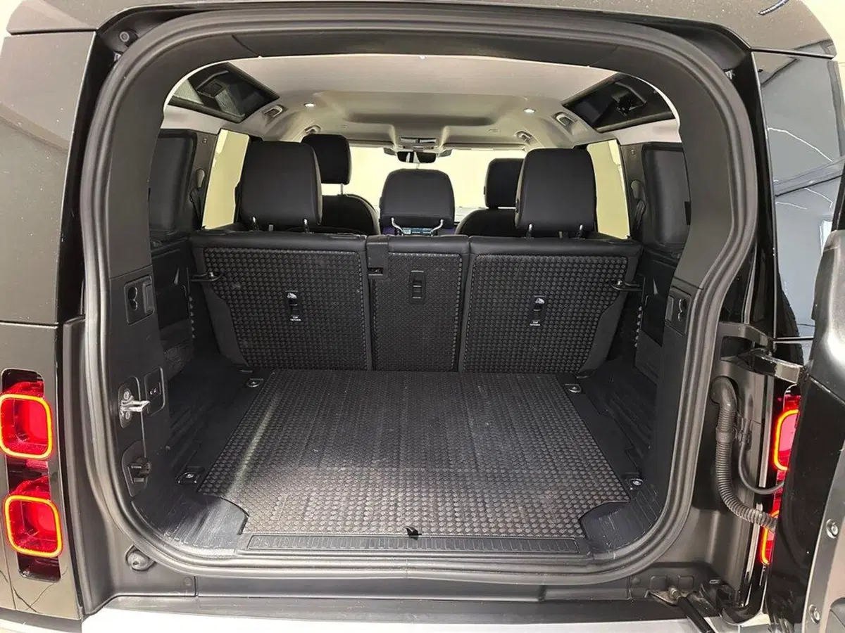Land Rover Defender usata a Varese (12)