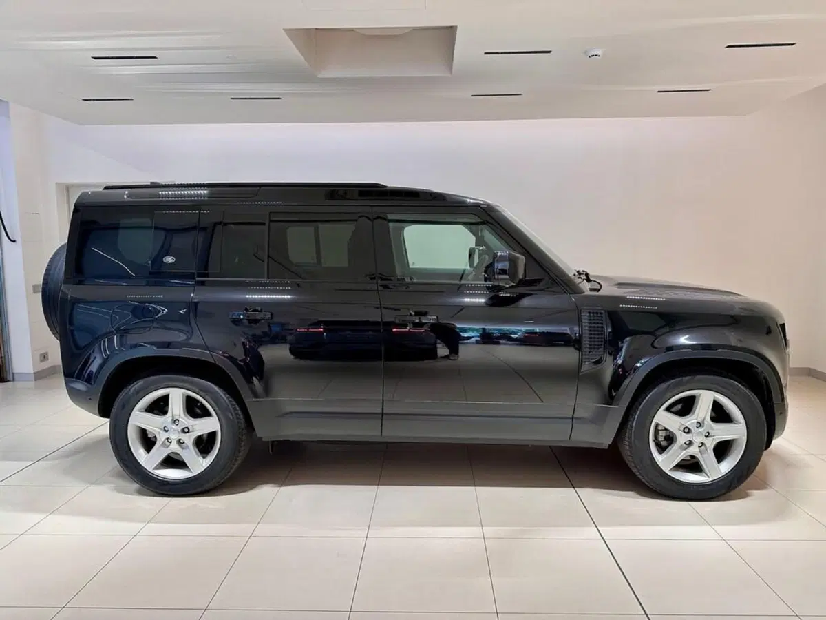 Land Rover Defender usata a Varese (8)