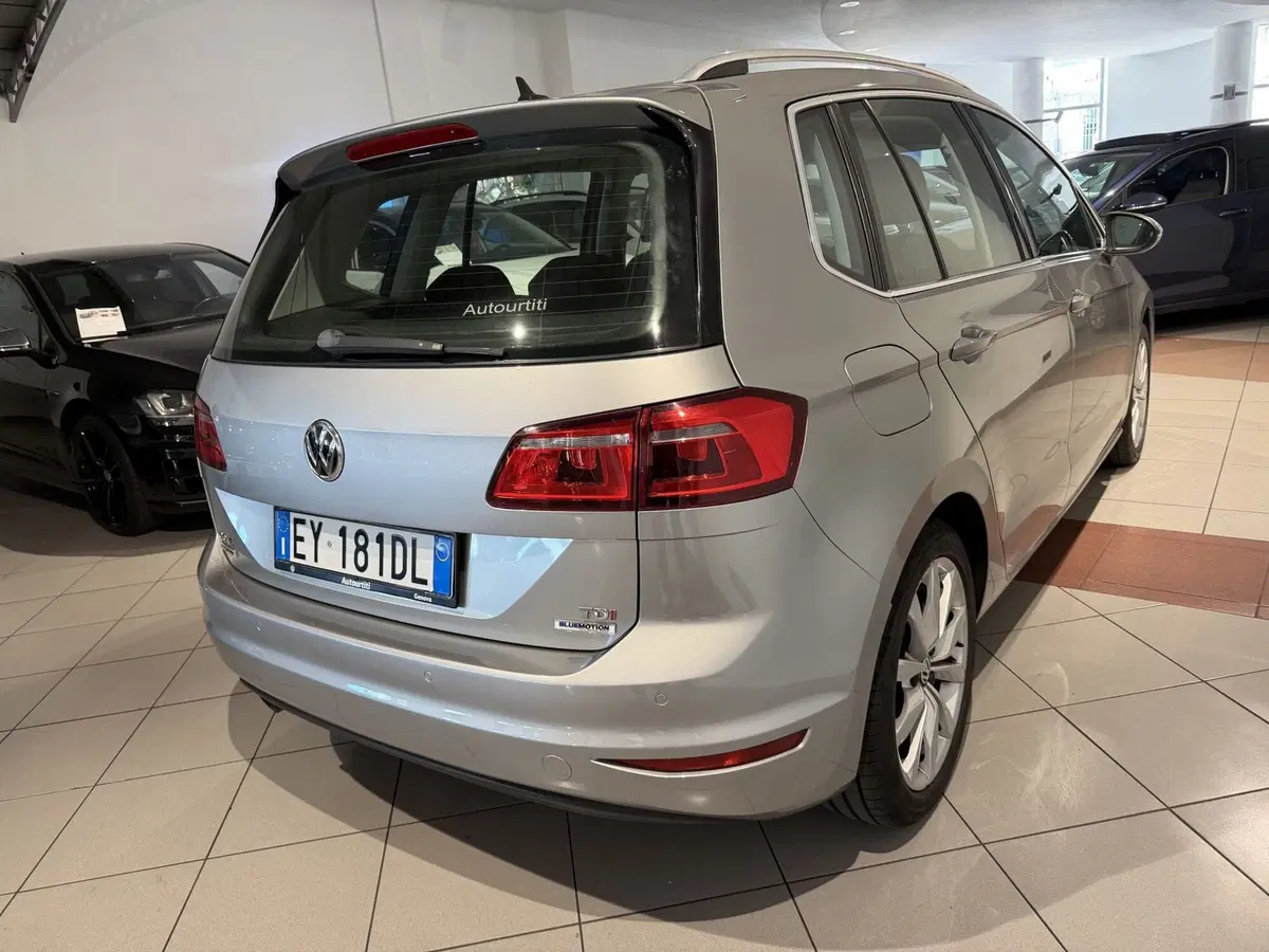 Volkswagen Golf usata a Genova (5)