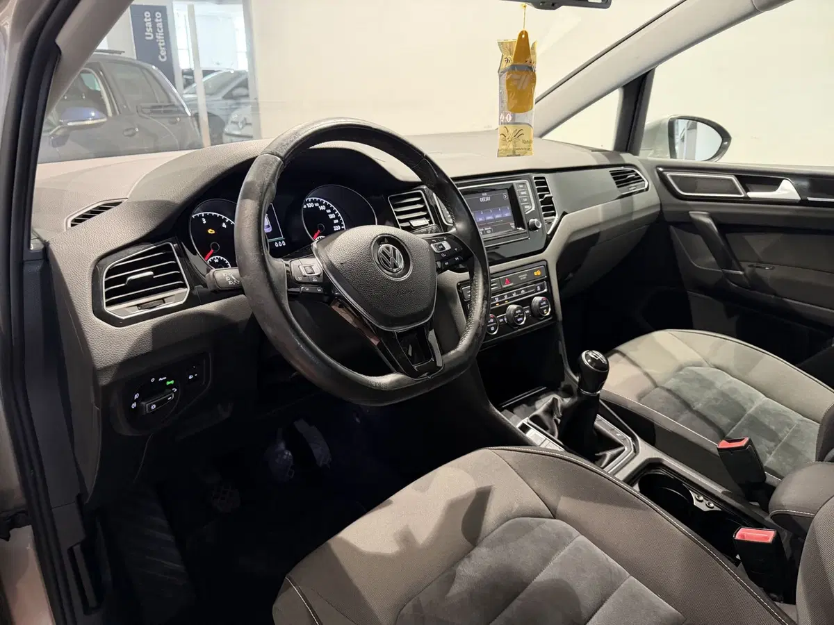 Volkswagen Golf usata a Genova (8)