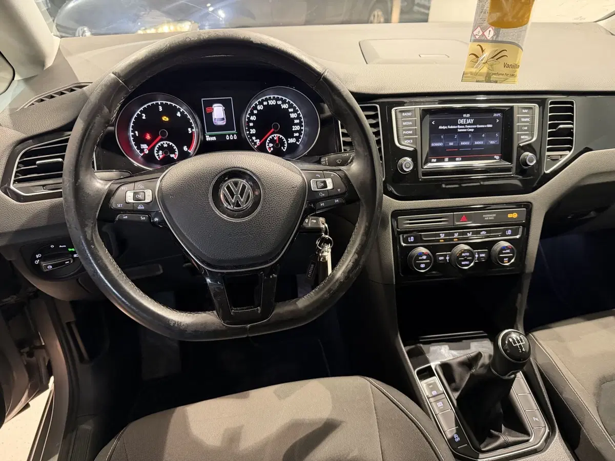 Volkswagen Golf usata a Genova (9)
