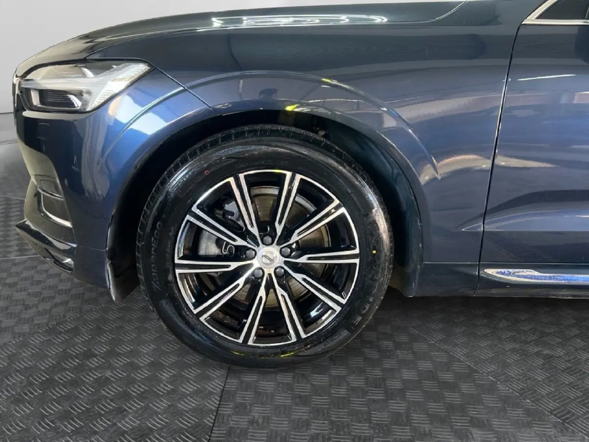 Volvo XC60 usata a Roma (9)