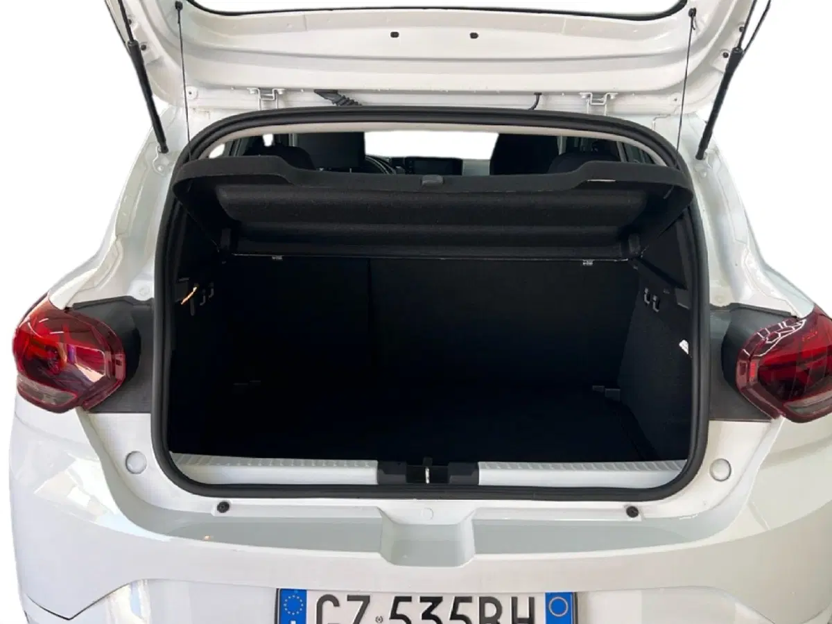 Dacia Sandero Streetway usata a Roma (10)