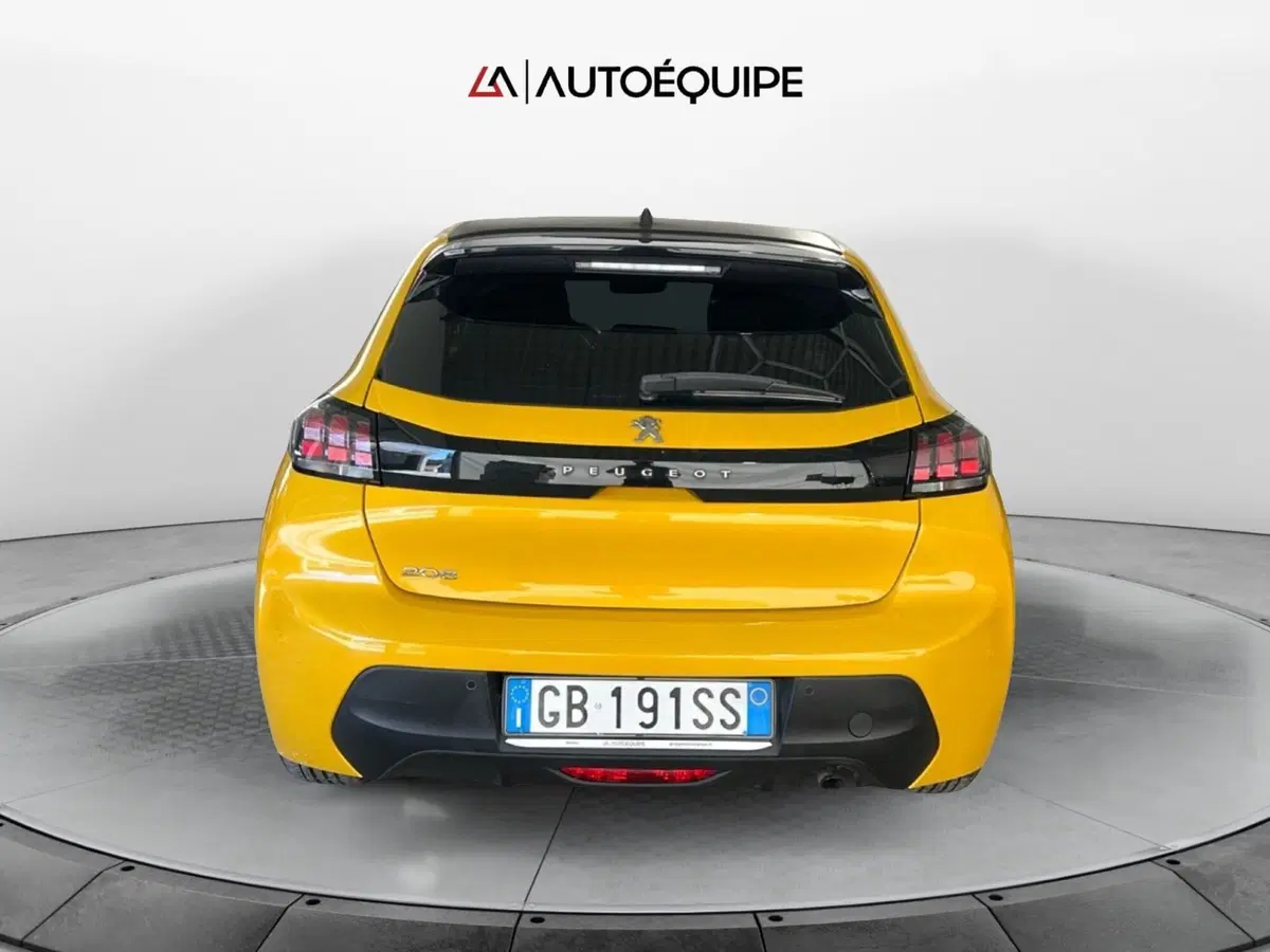 Peugeot 208 usata a Roma (4)