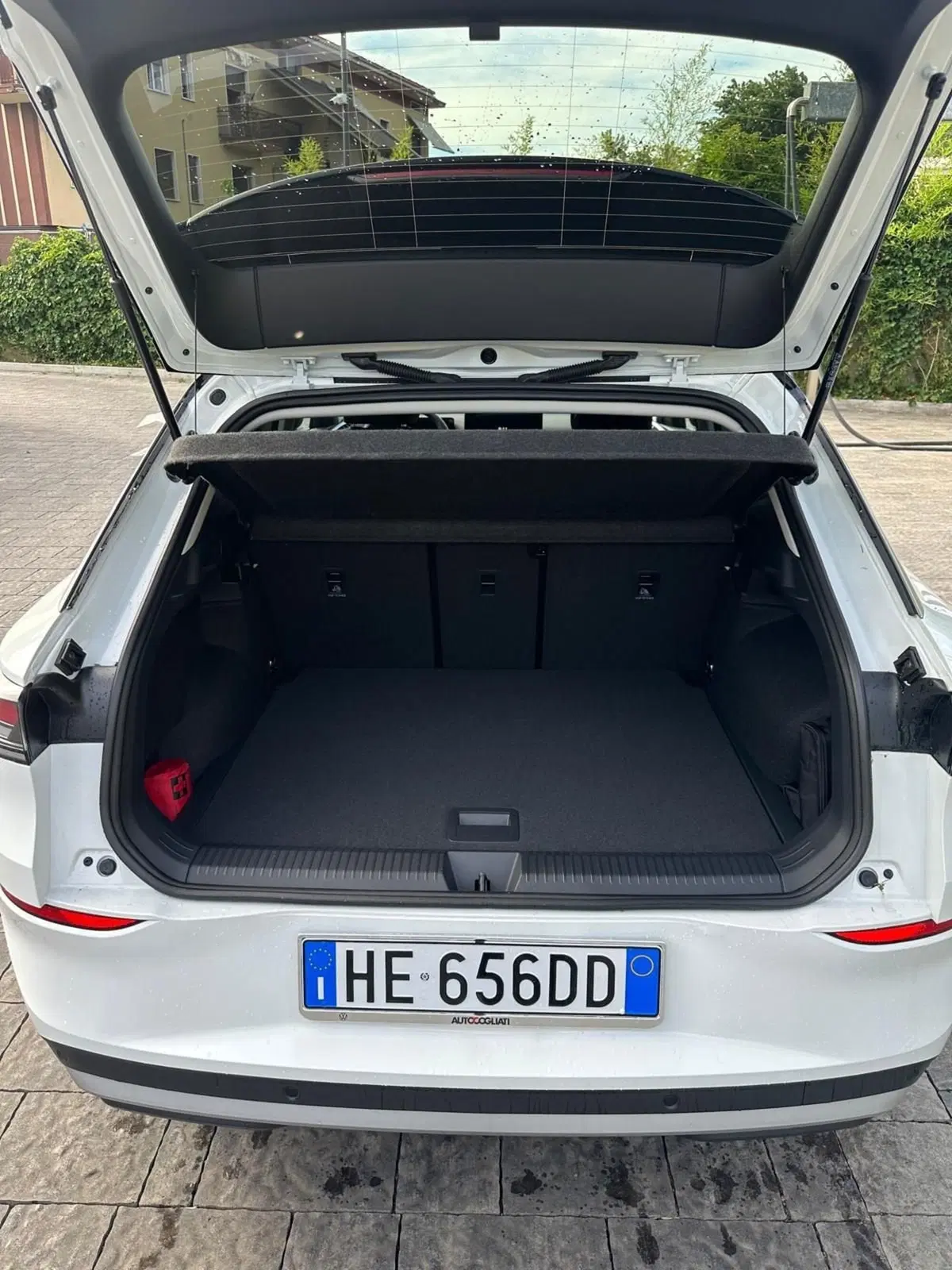 Volkswagen T-Roc nuova a Lecco (9)