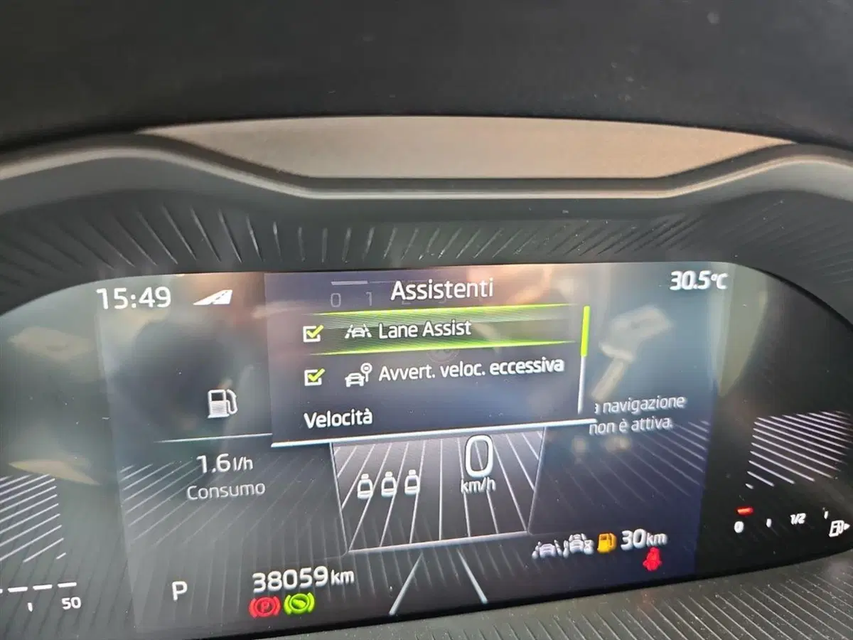 Skoda Kamiq usata a Lecco (16)