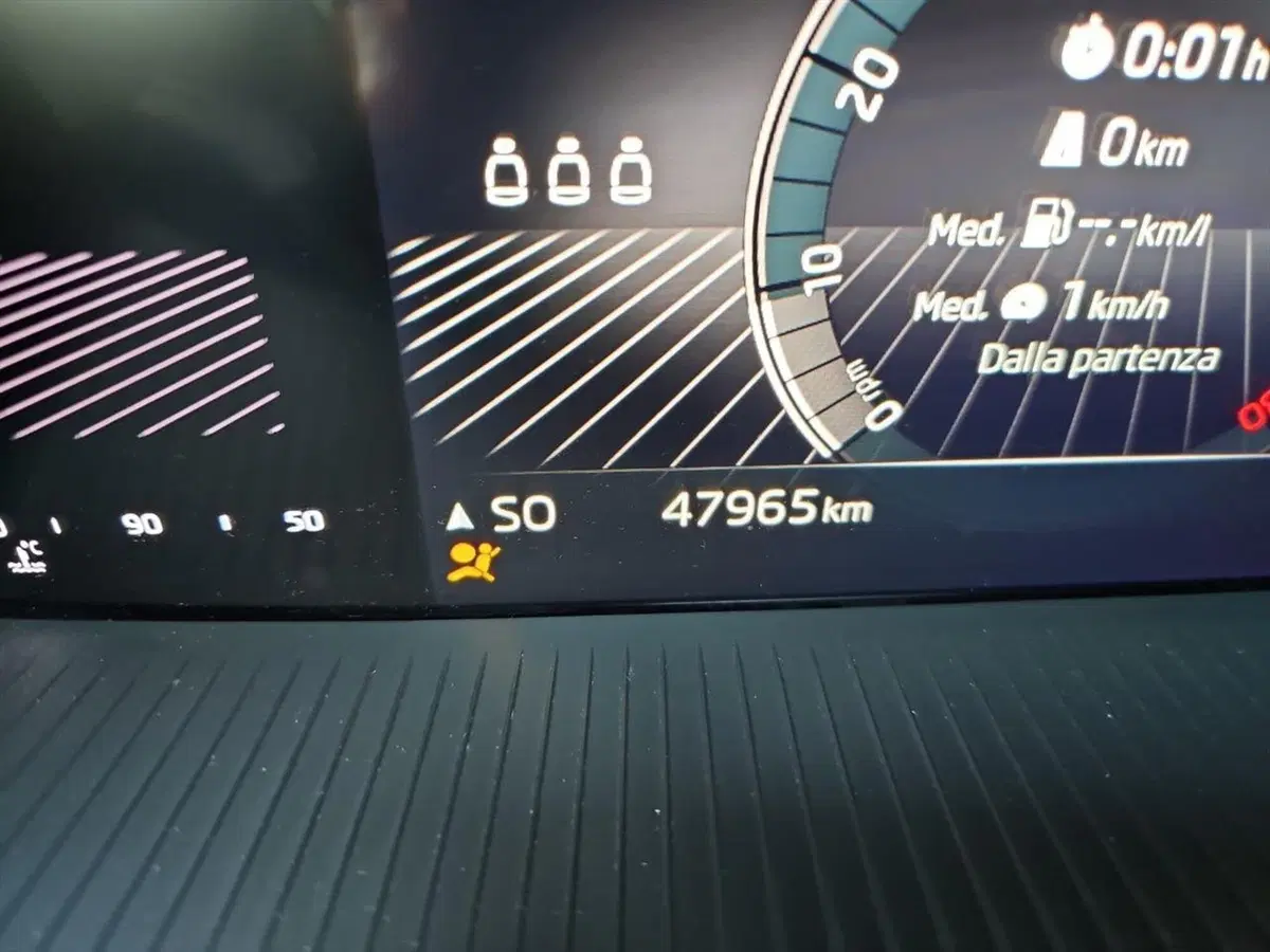 Skoda Karoq usata a Lecco (15)