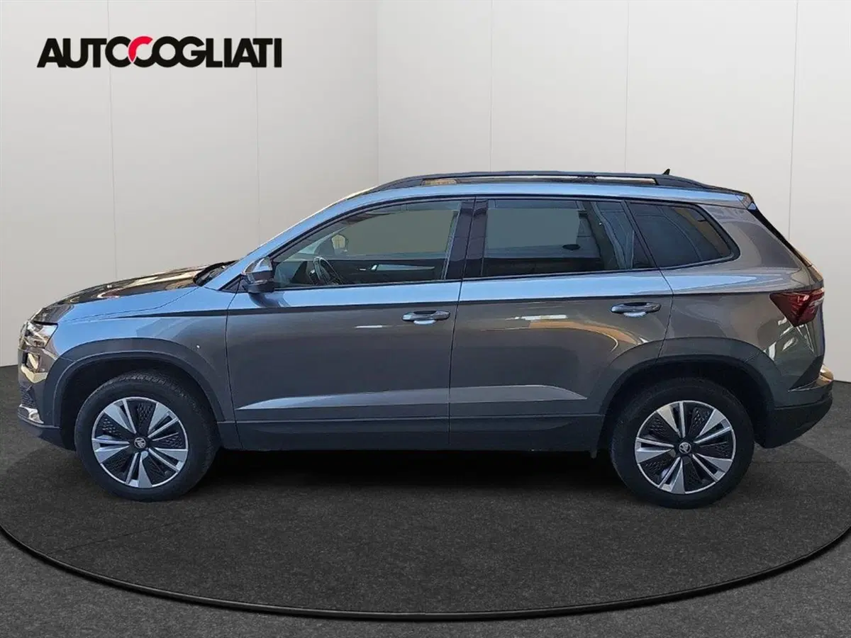 Skoda Karoq usata a Lecco (7)