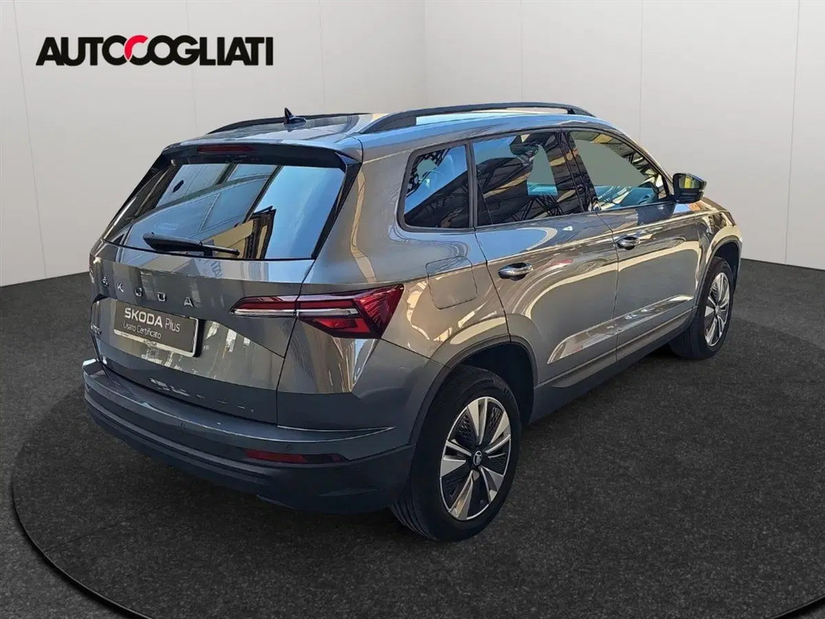 Skoda Karoq usata a Lecco (8)