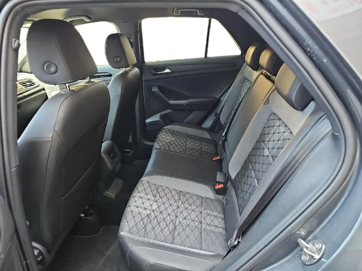Volkswagen T-Roc usata a Lecco (12)