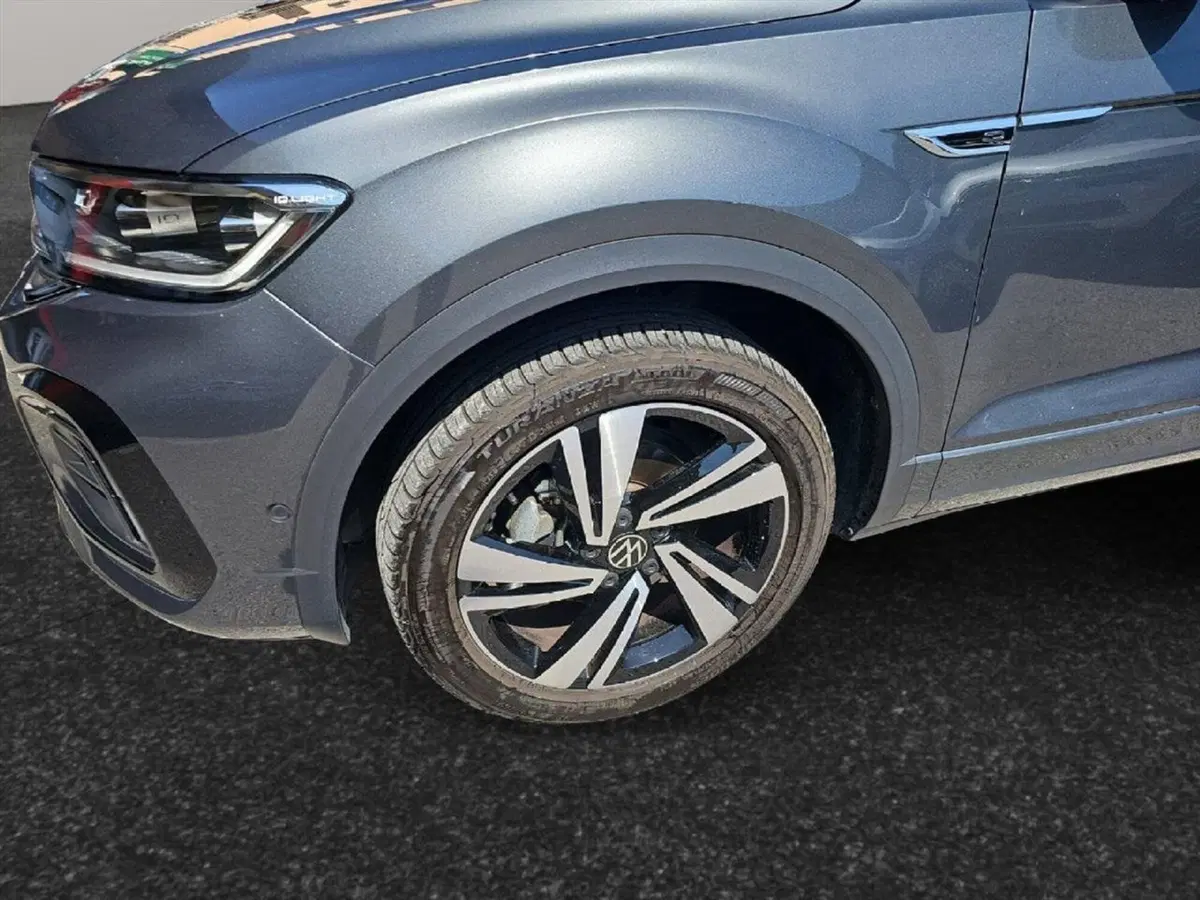 Volkswagen T-Roc usata a Lecco (18)