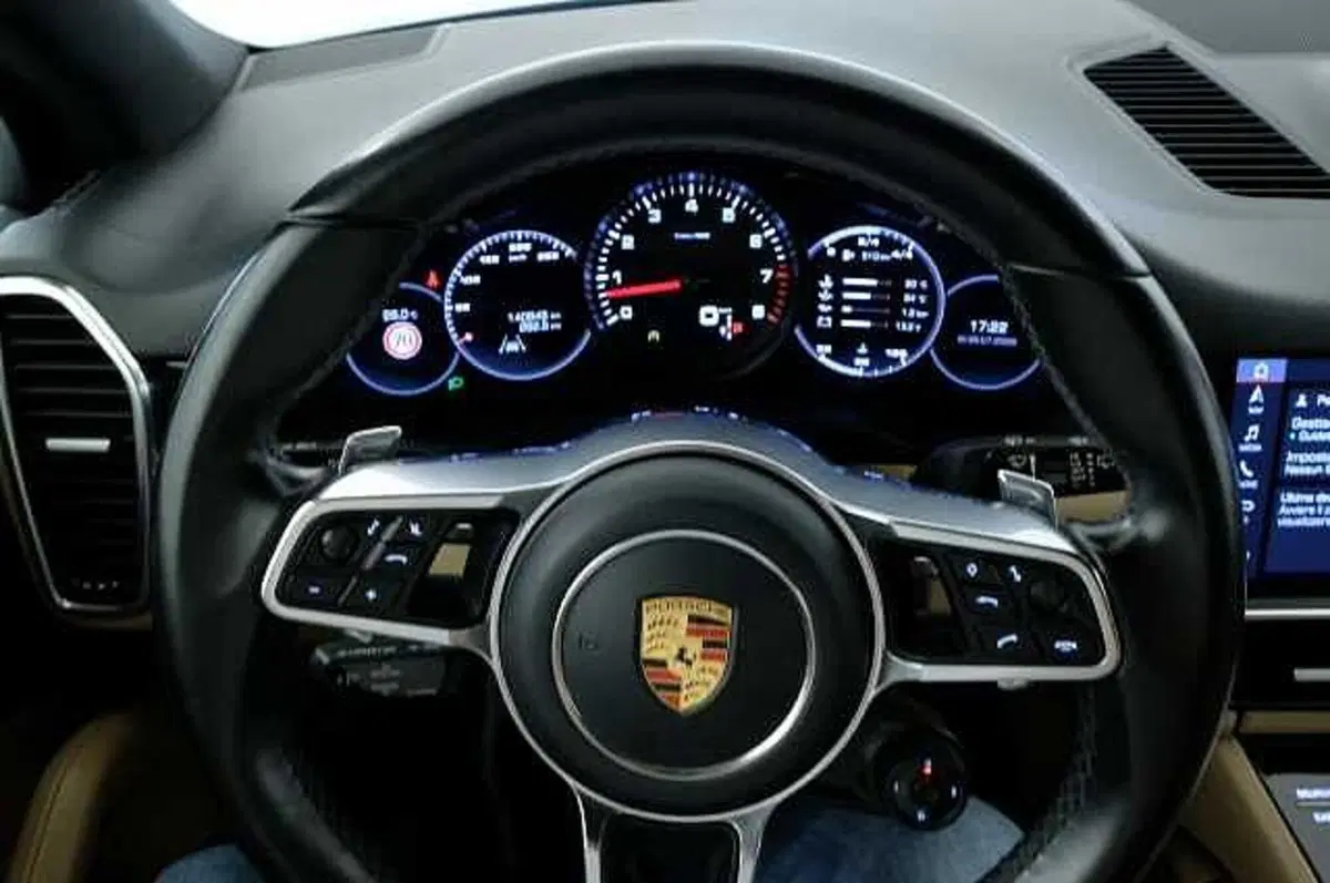 Porsche Cayenne Coupé usata a Mantova (18)