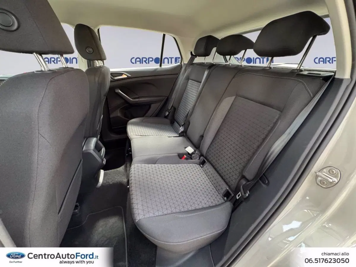 Volkswagen T-Cross usata a Roma (13)