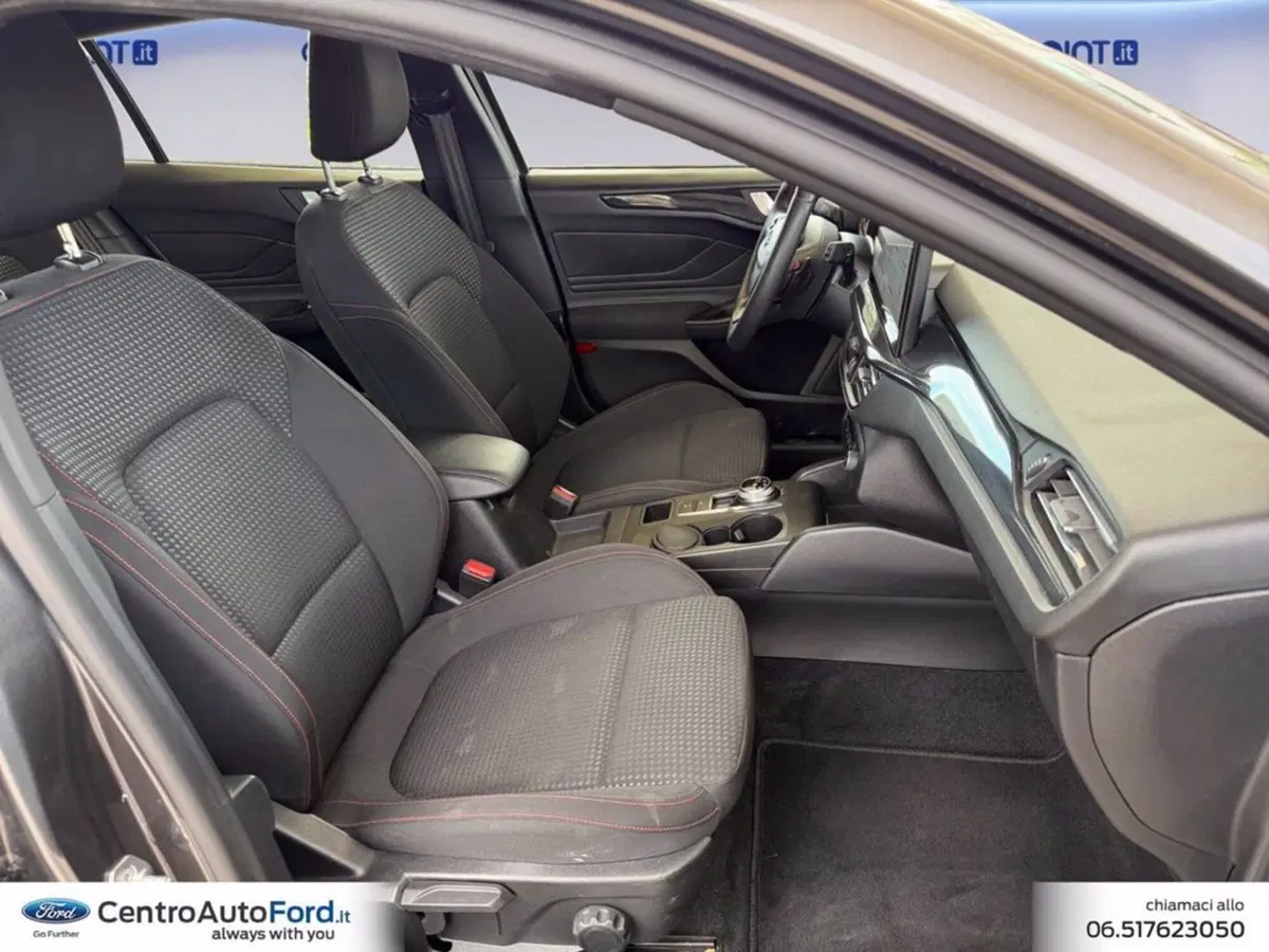 Ford Focus Station Wagon usata a Roma (15)