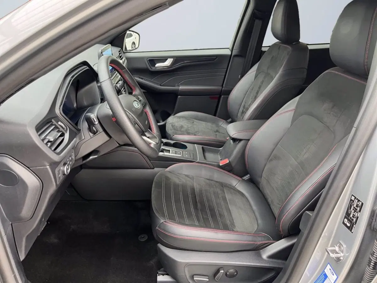 Ford Kuga usata a Milano (10)