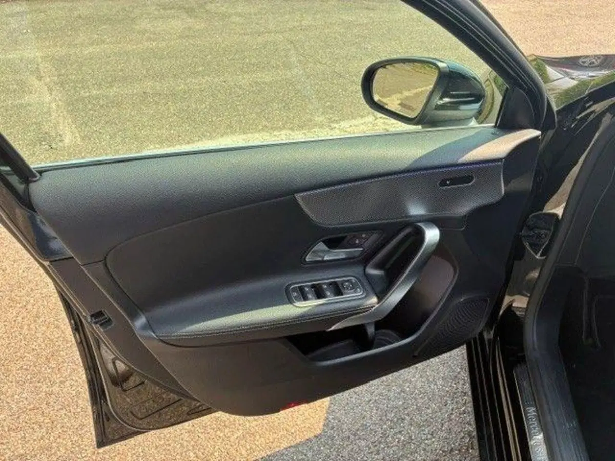 Mercedes-Benz Classe A usata a Milano (11)